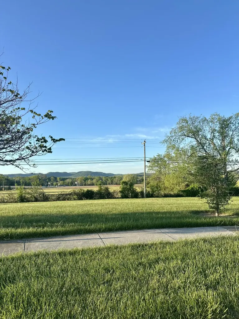 1312 Vineyard Court Berea KY 40403