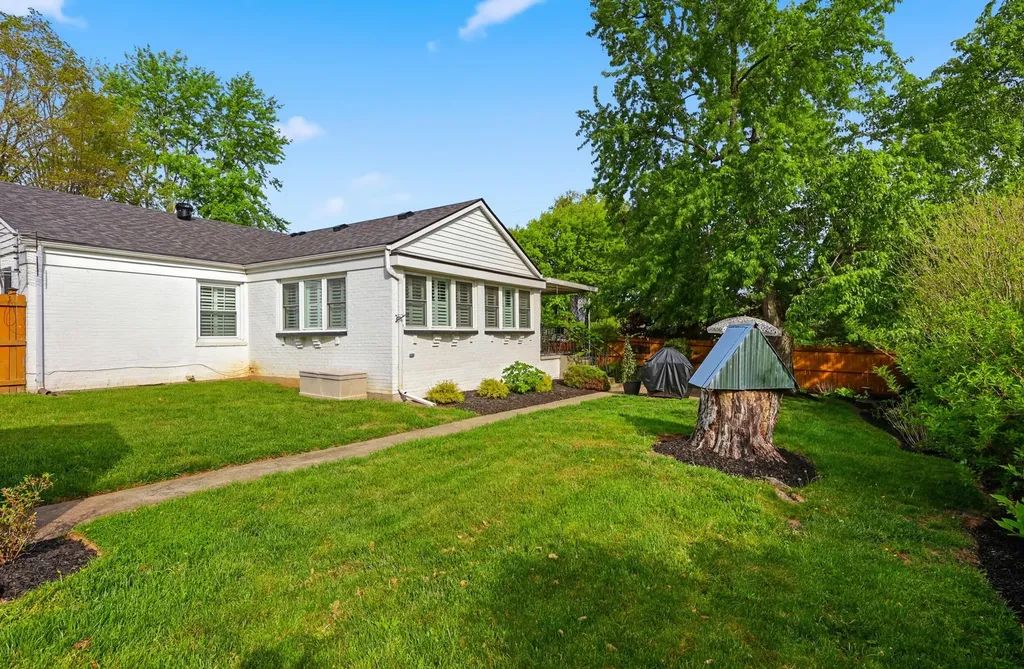 701 Malabu Drive Lexington KY 40502