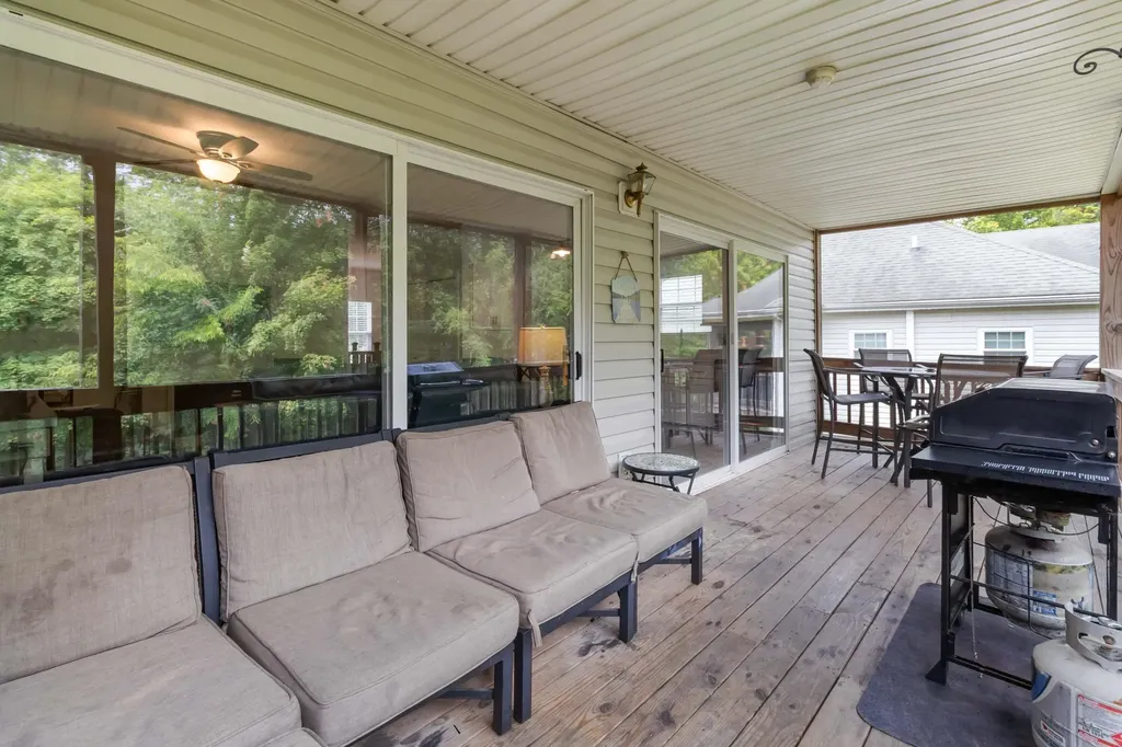 2394 Roberts Bend Road Burnside KY 42519