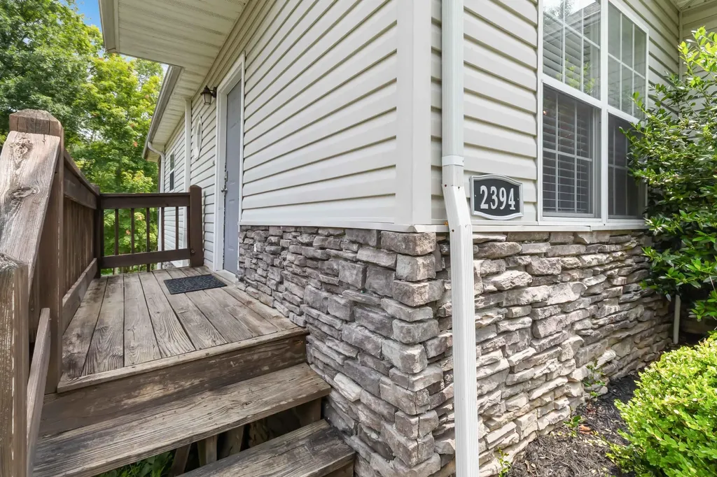 2394 Roberts Bend Road Burnside KY 42519