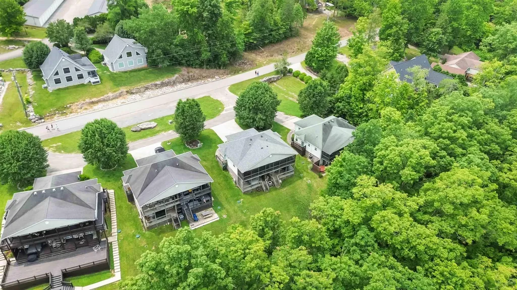 2394 Roberts Bend Road Burnside KY 42519