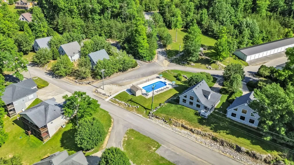 2394 Roberts Bend Road Burnside KY 42519