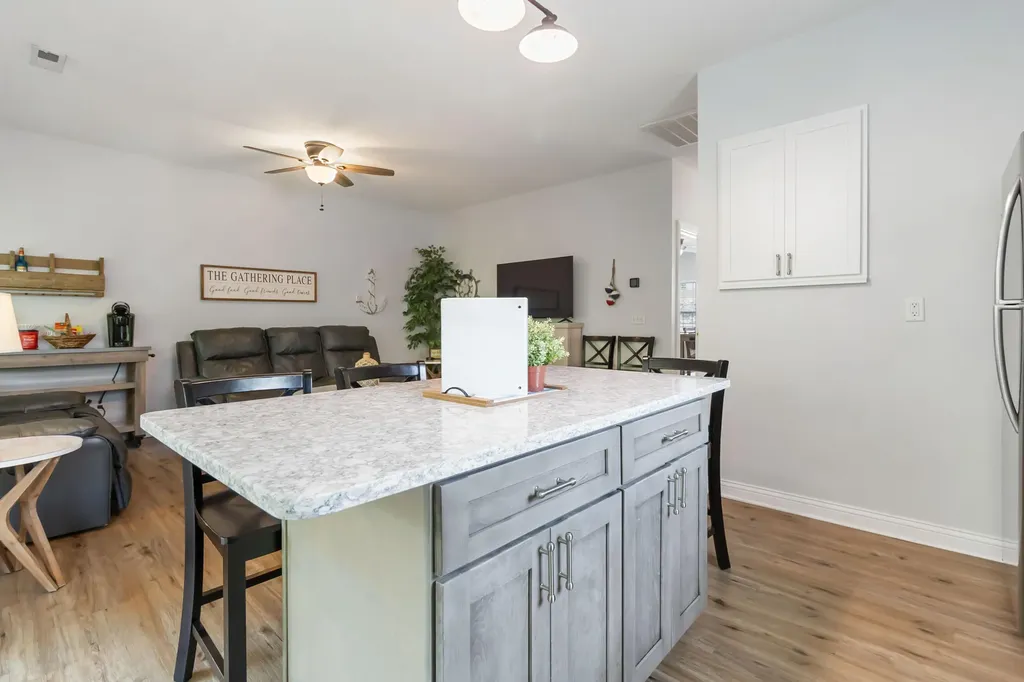 2394 Roberts Bend Road Burnside KY 42519