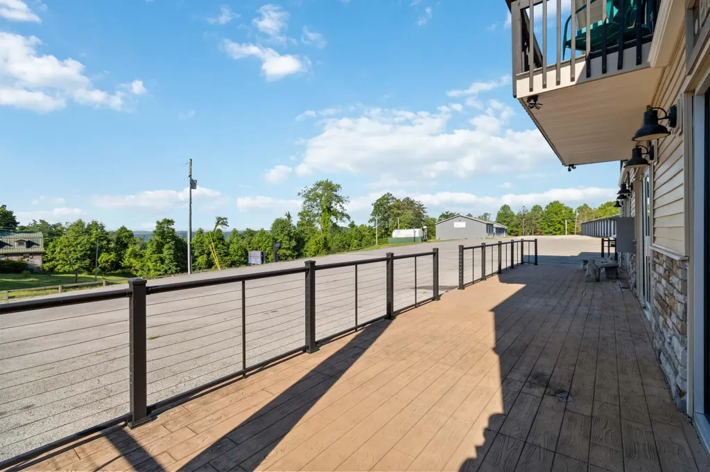 2394 Roberts Bend Road Burnside KY 42519