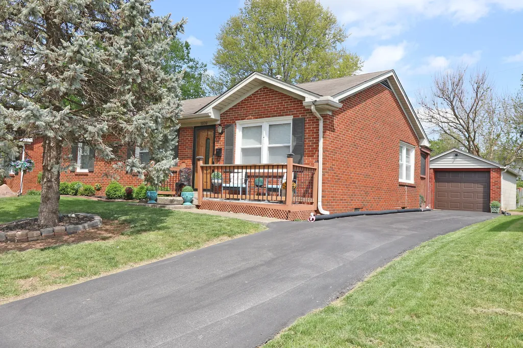 1689 Harrogate Road Lexington KY 40505