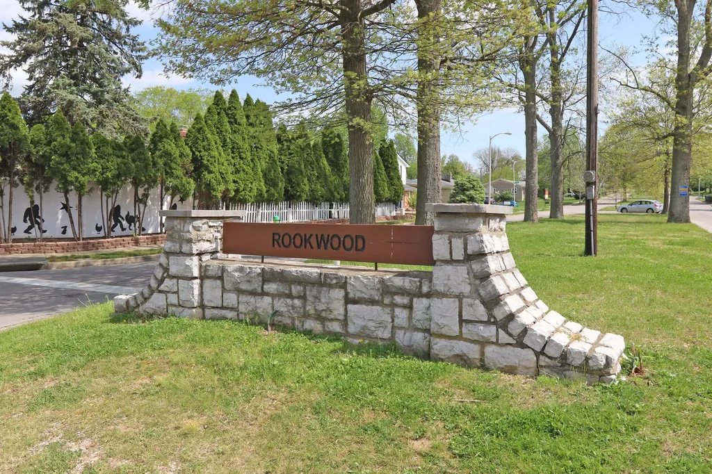 1689 Harrogate Road Lexington KY 40505