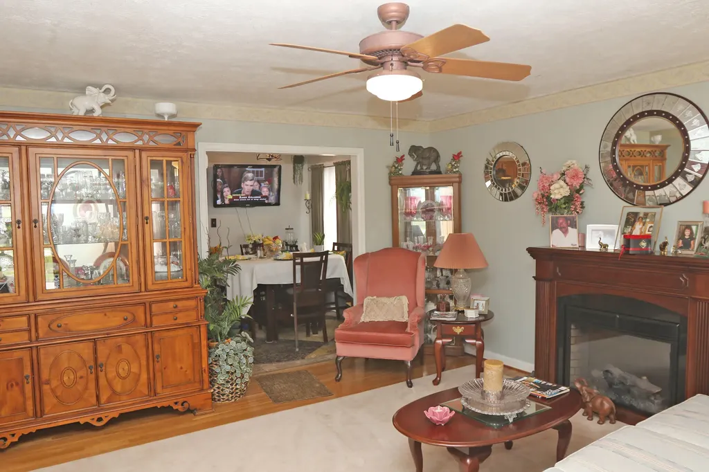1689 Harrogate Road Lexington KY 40505