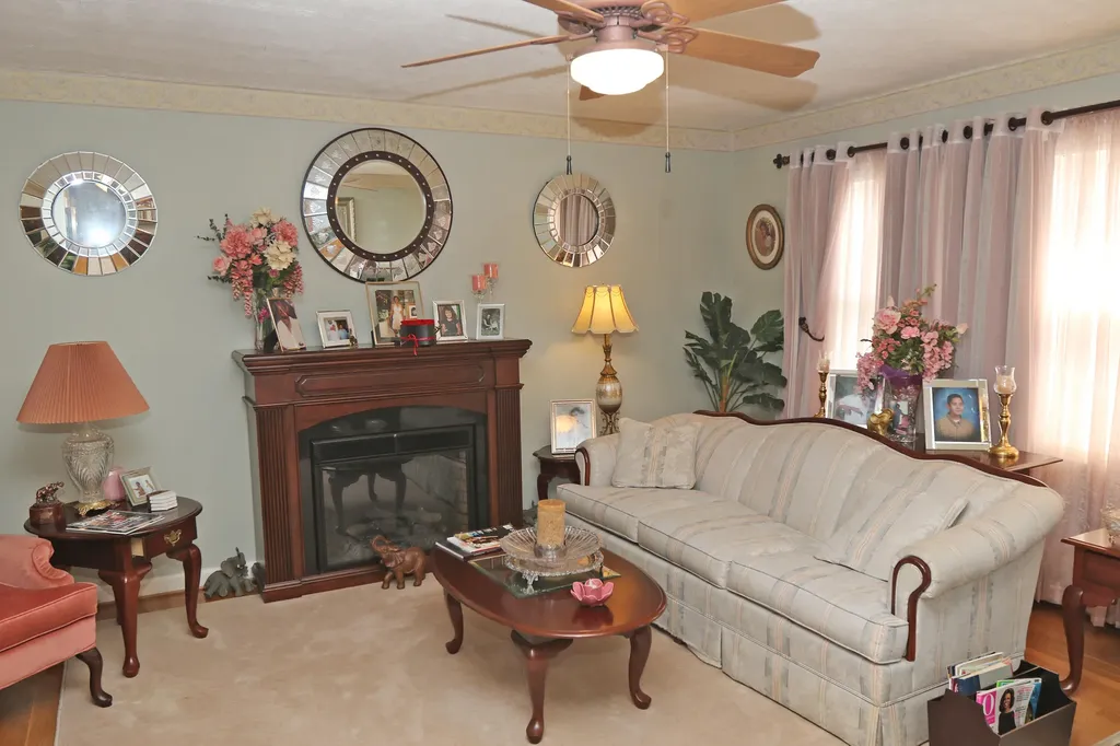 1689 Harrogate Road Lexington KY 40505