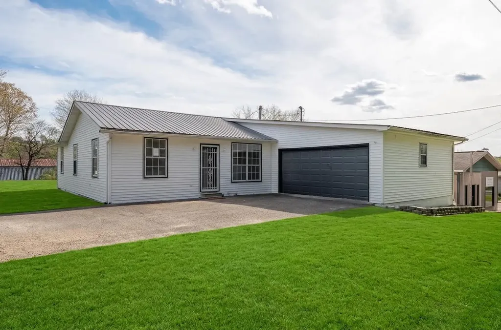 187 Industrial Boulevard Corbin KY 40701
