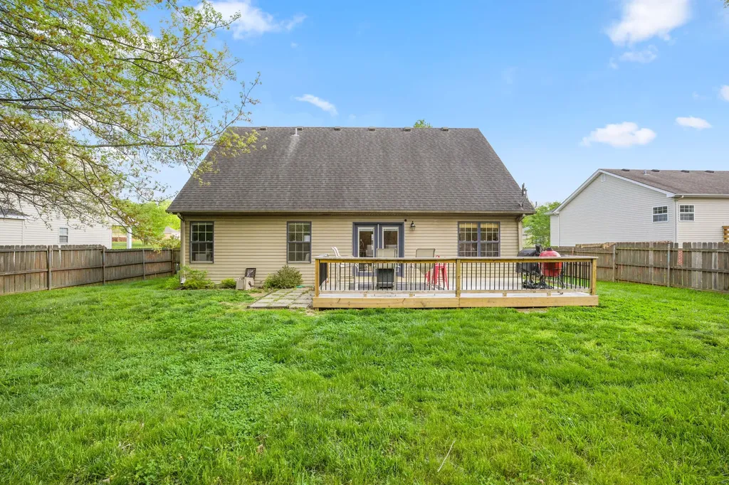 113 Secretariat Drive Lawrenceburg KY 40342