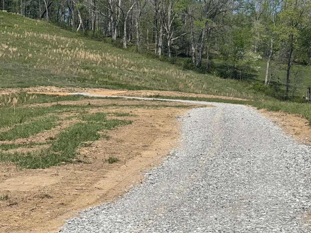 136 Coon Trail East Bernstadt KY 40729