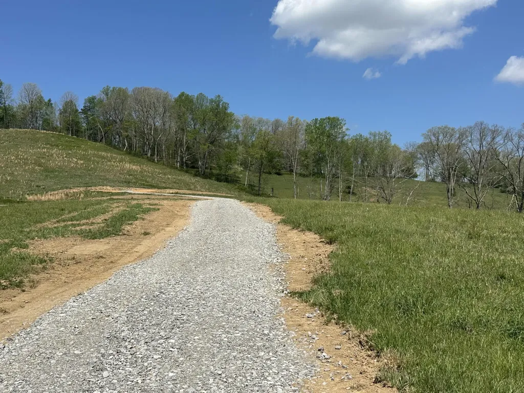136 Coon Trail East Bernstadt KY 40729