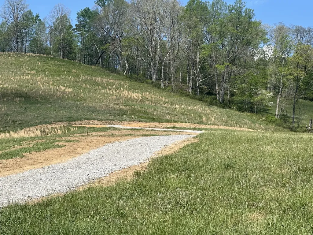 136 Coon Trail East Bernstadt KY 40729