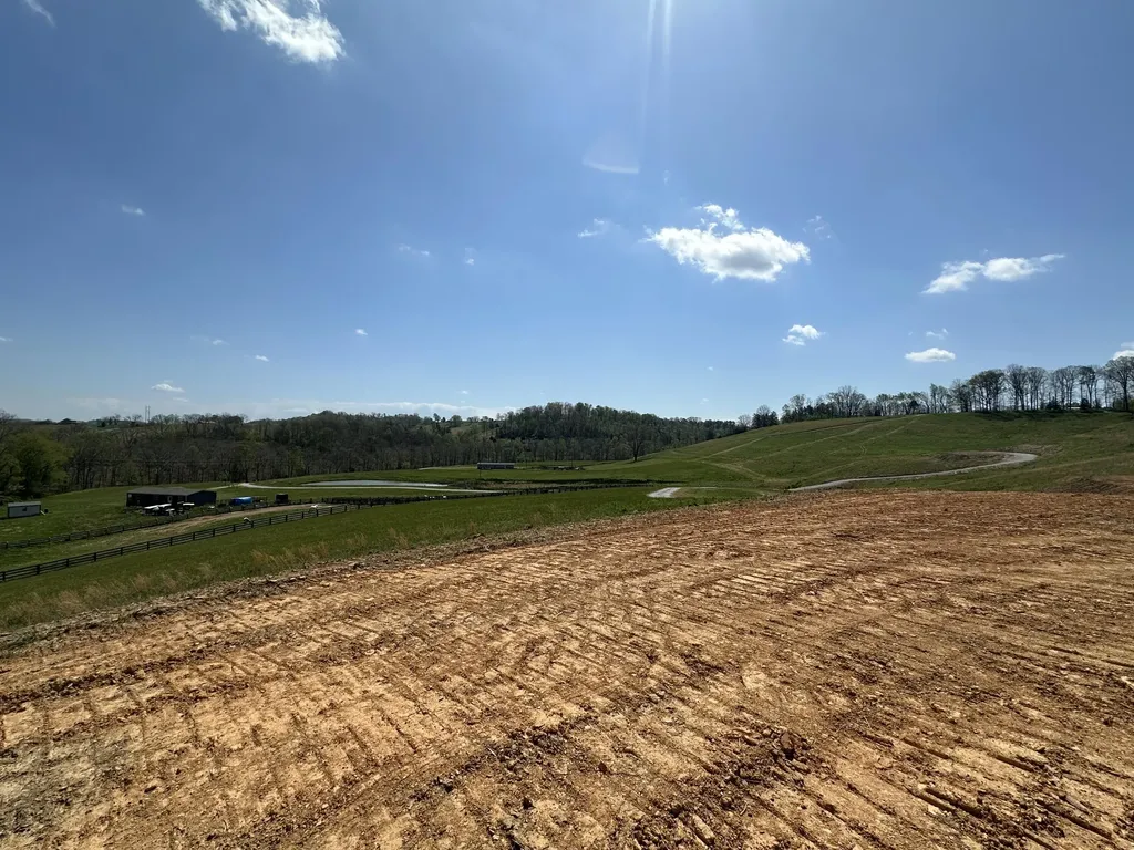 136 Coon Trail East Bernstadt KY 40729