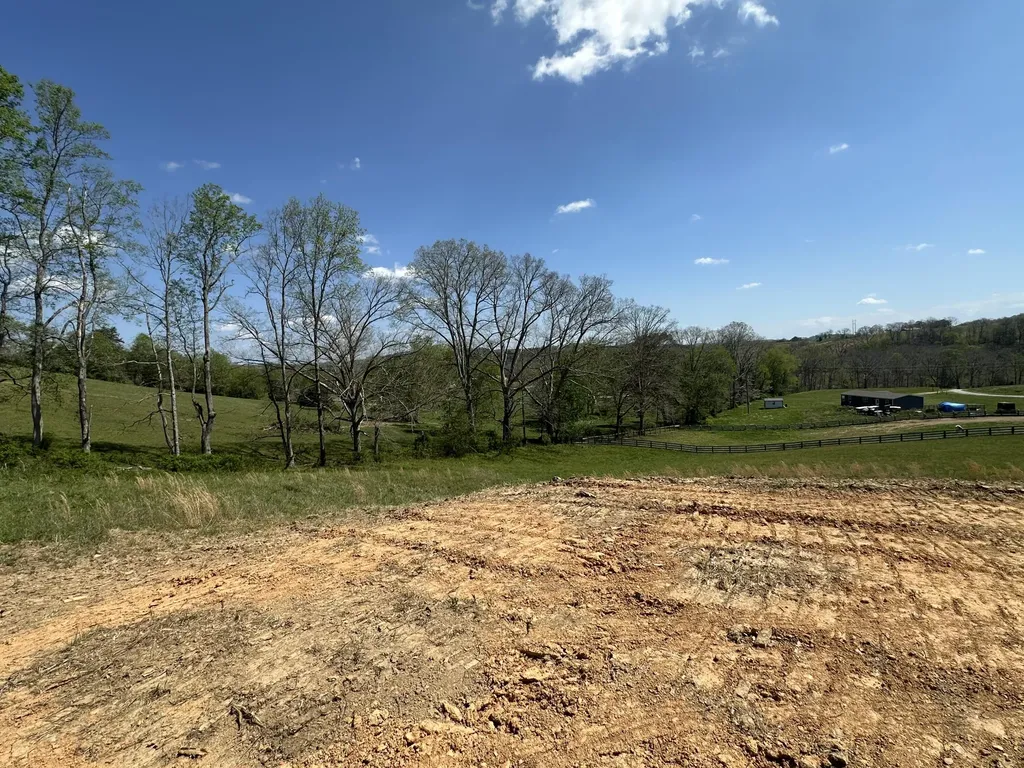 136 Coon Trail East Bernstadt KY 40729