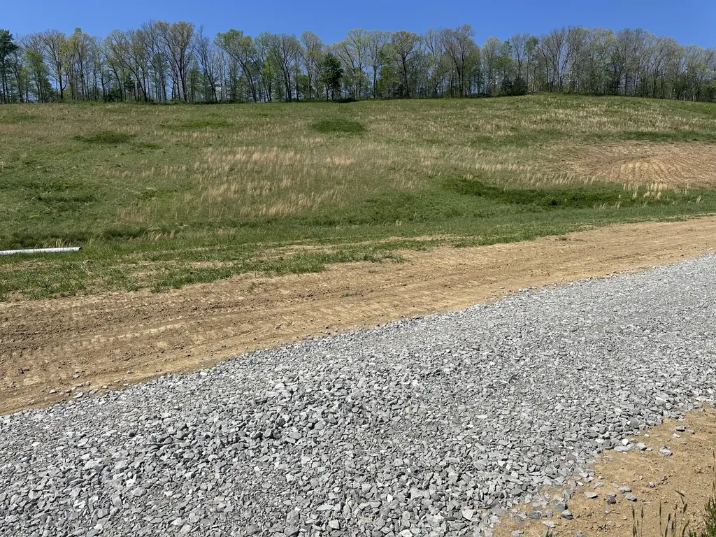 148 Coon Trail East Bernstadt KY 40729