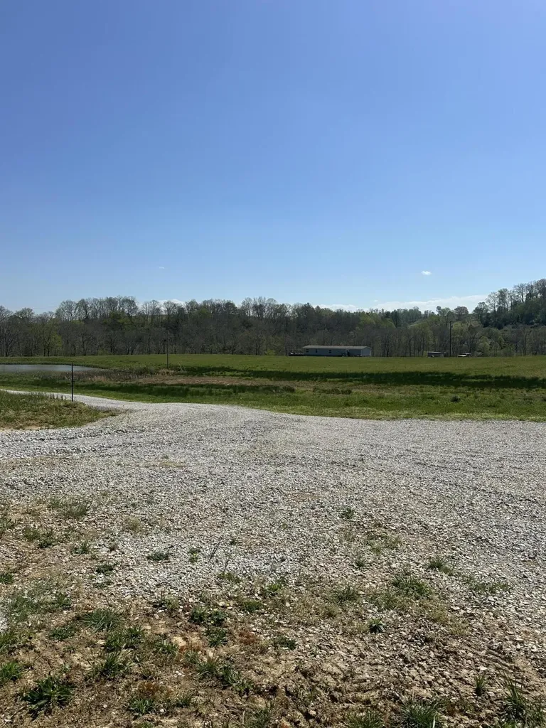 148 Coon Trail East Bernstadt KY 40729