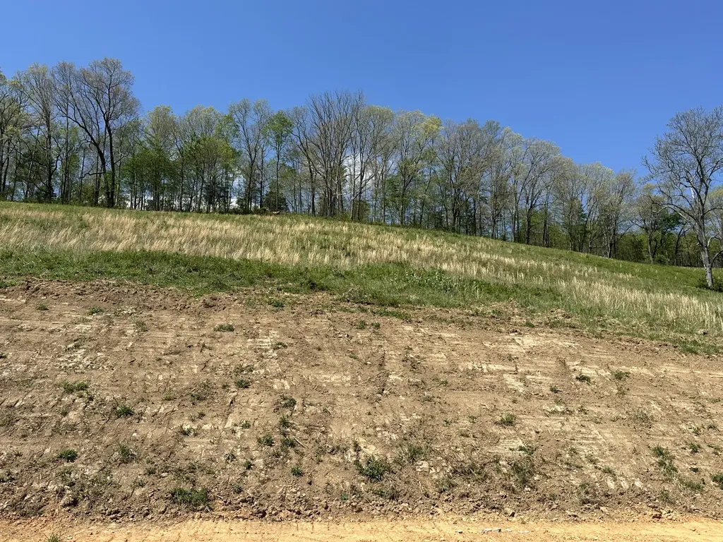 148 Coon Trail East Bernstadt KY 40729