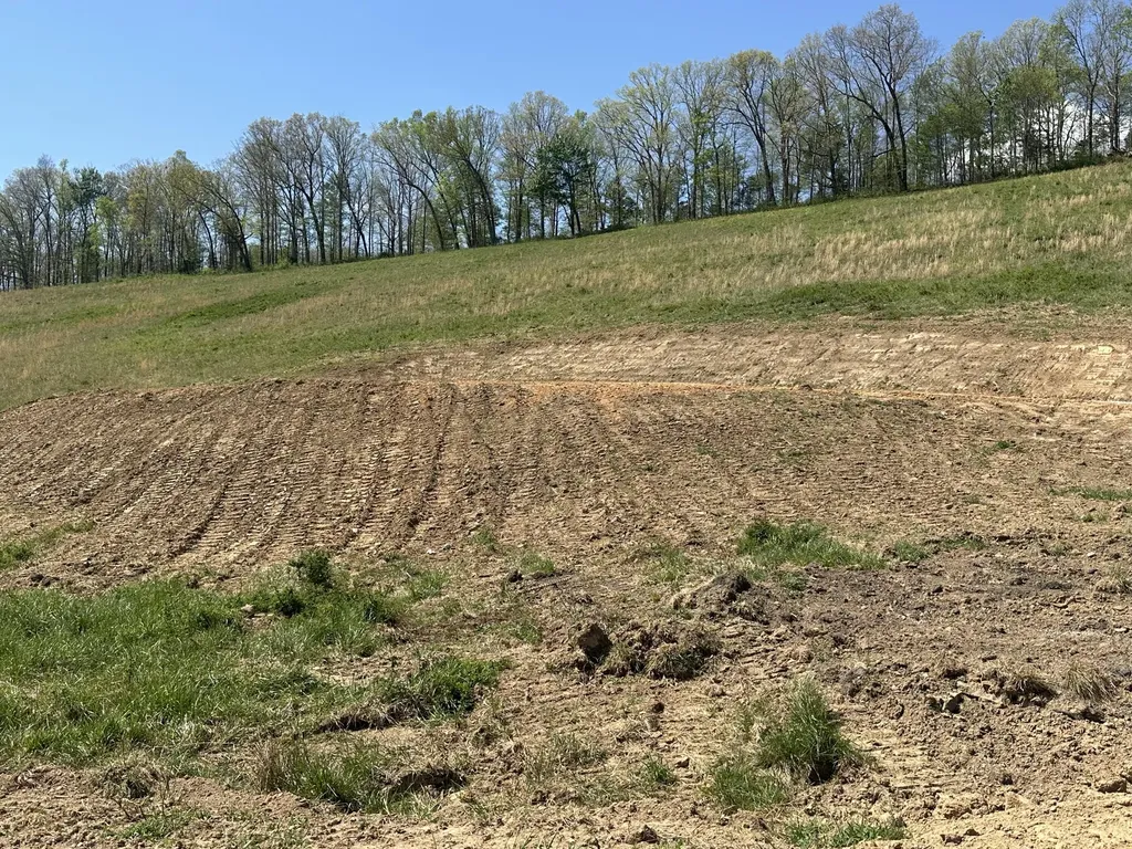 148 Coon Trail East Bernstadt KY 40729