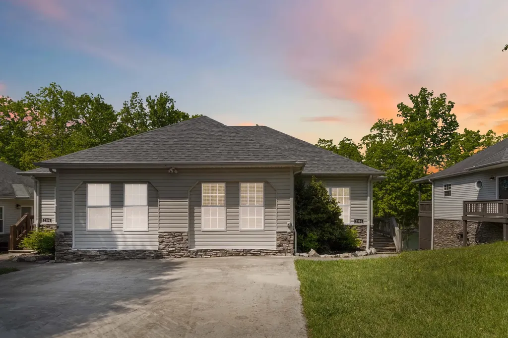 2386 Roberts Bend Road Burnside KY 42519