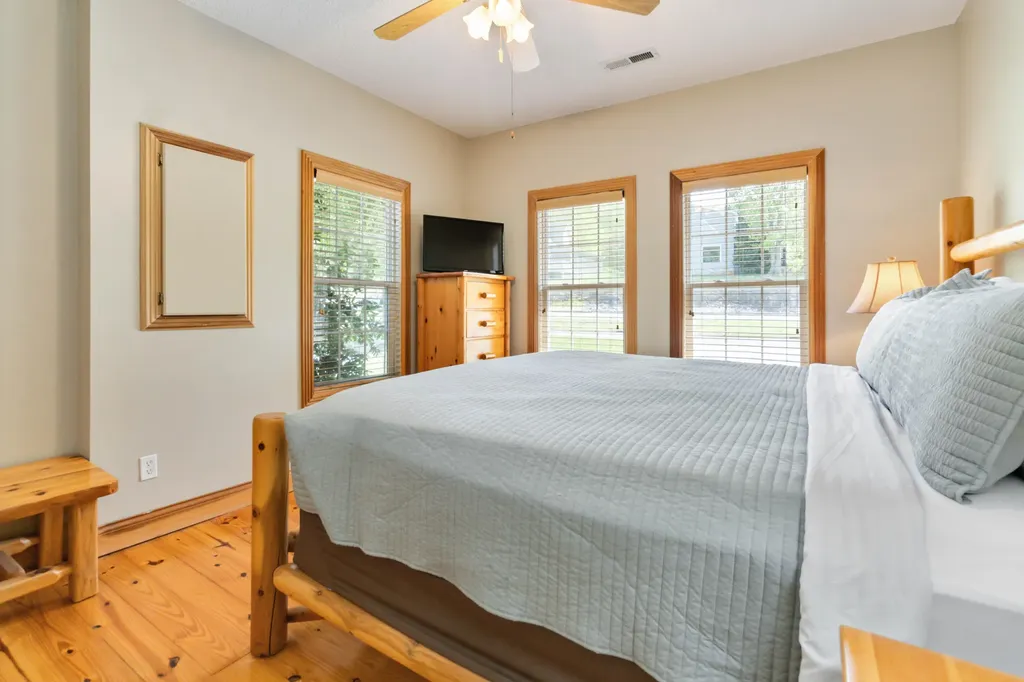 2386 Roberts Bend Road Burnside KY 42519
