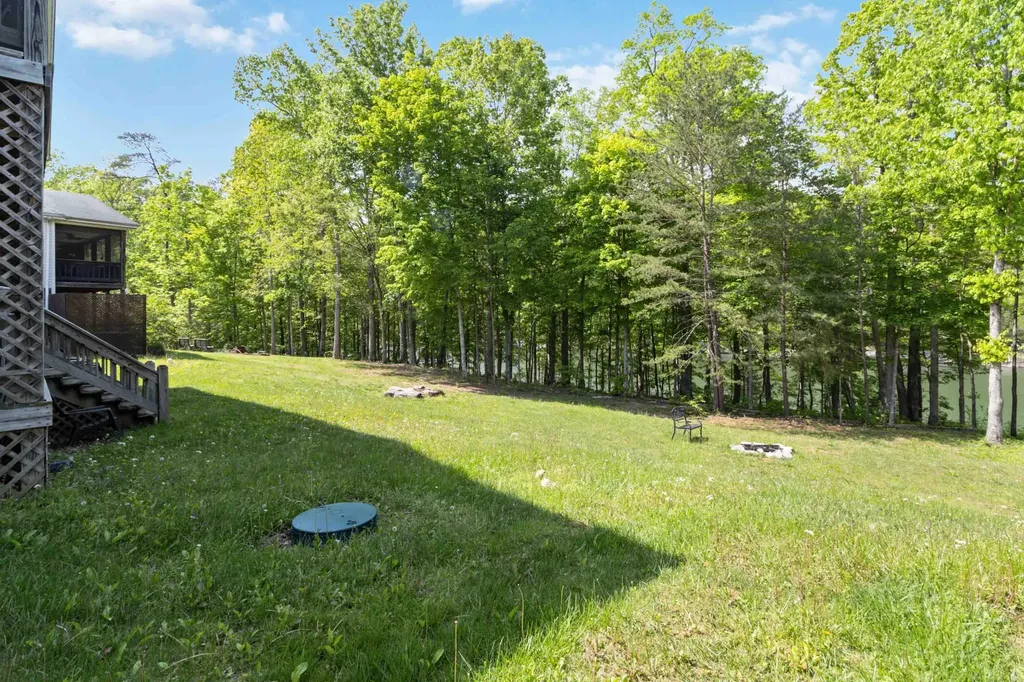 2386 Roberts Bend Road Burnside KY 42519