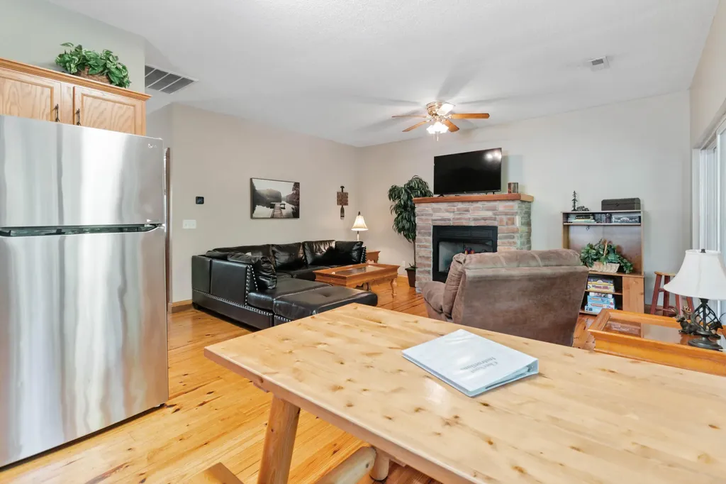 2386 Roberts Bend Road Burnside KY 42519