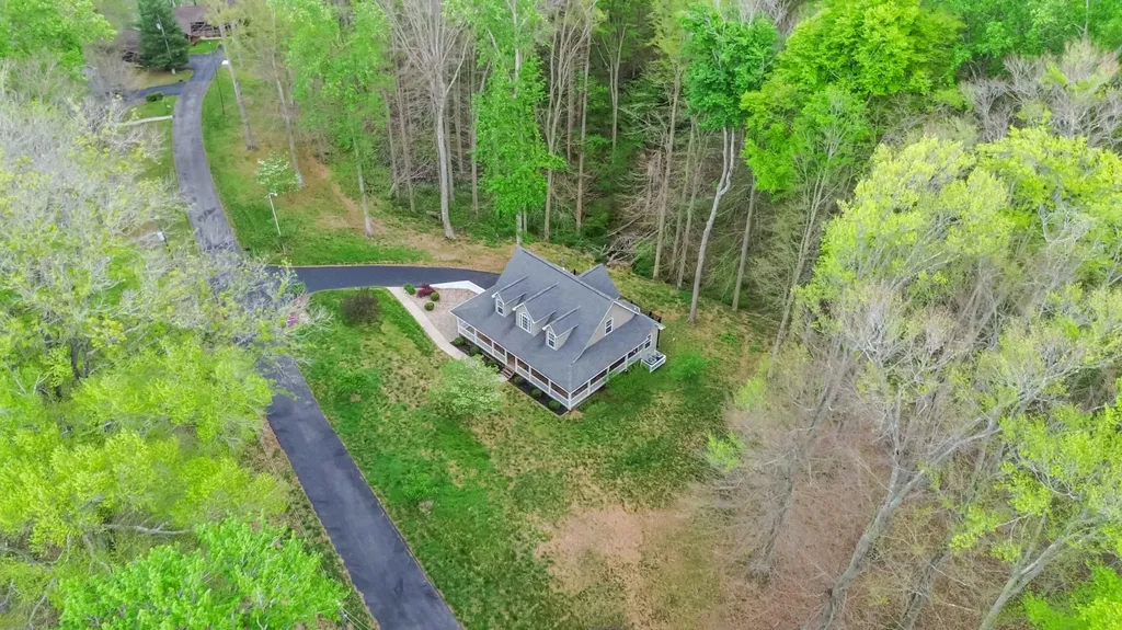 120 Cole Road Jamestown KY 42629