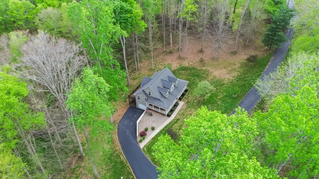 120 Cole Road Jamestown KY 42629