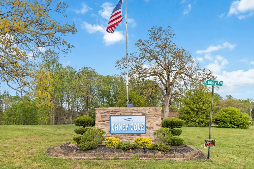 120 Cole Road Jamestown KY 42629