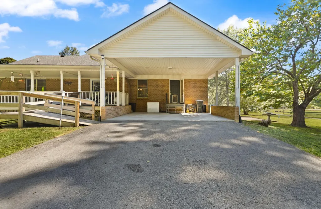 3515 Mitchellsburg Knob Road Parksville KY 40464