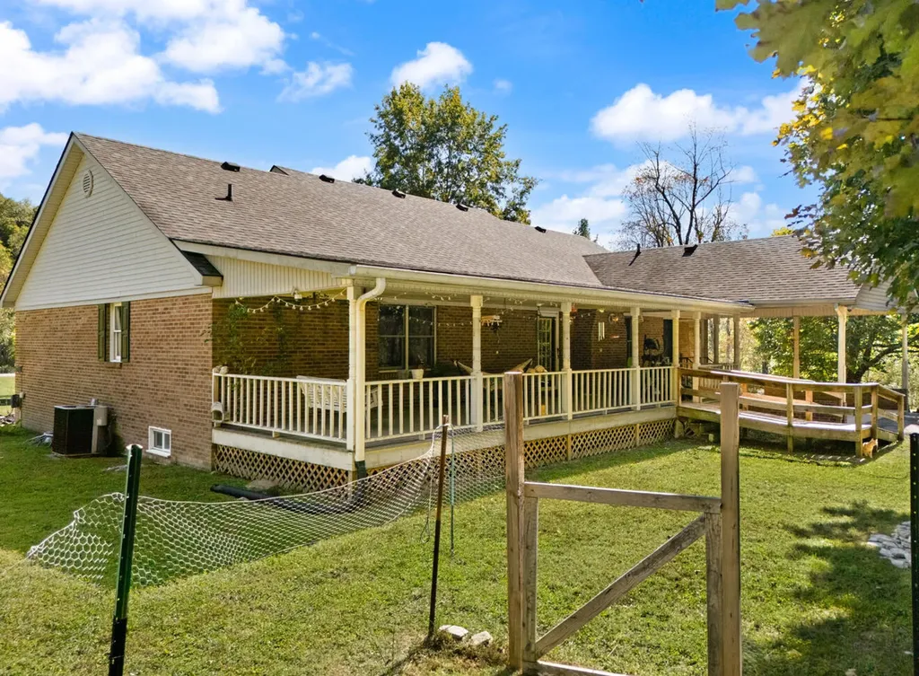 3515 Mitchellsburg Knob Road Parksville KY 40464