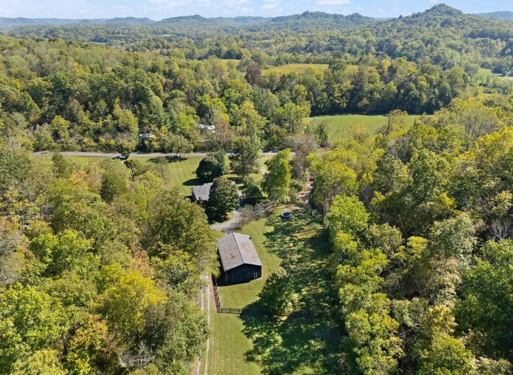 3515 Mitchellsburg Knob Road Parksville KY 40464