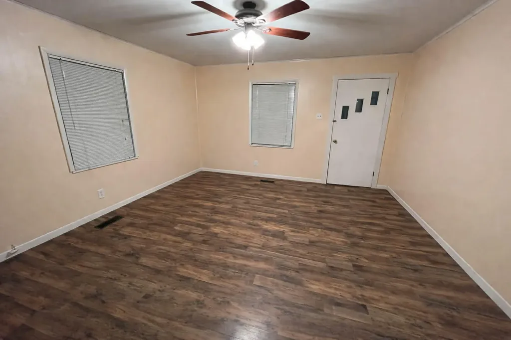 813 White Street Cumberland KY 40823