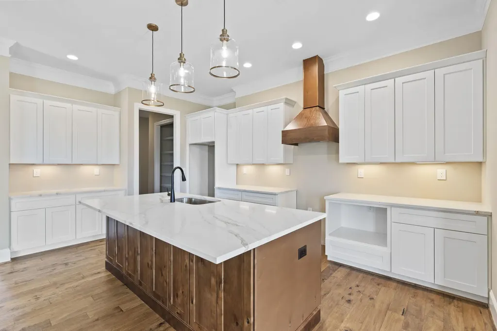 4157 Meadowlark Road Lexington KY 40509