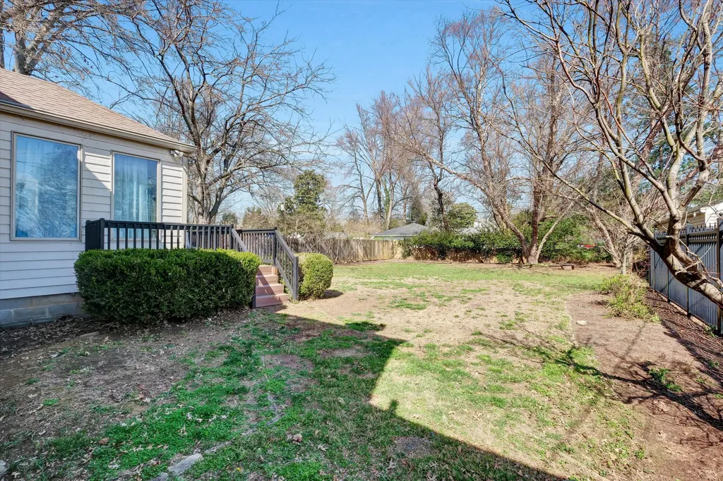 303 N Hubbards Lane Louisville KY 40207