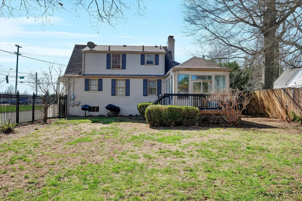 303 N Hubbards Lane Louisville KY 40207