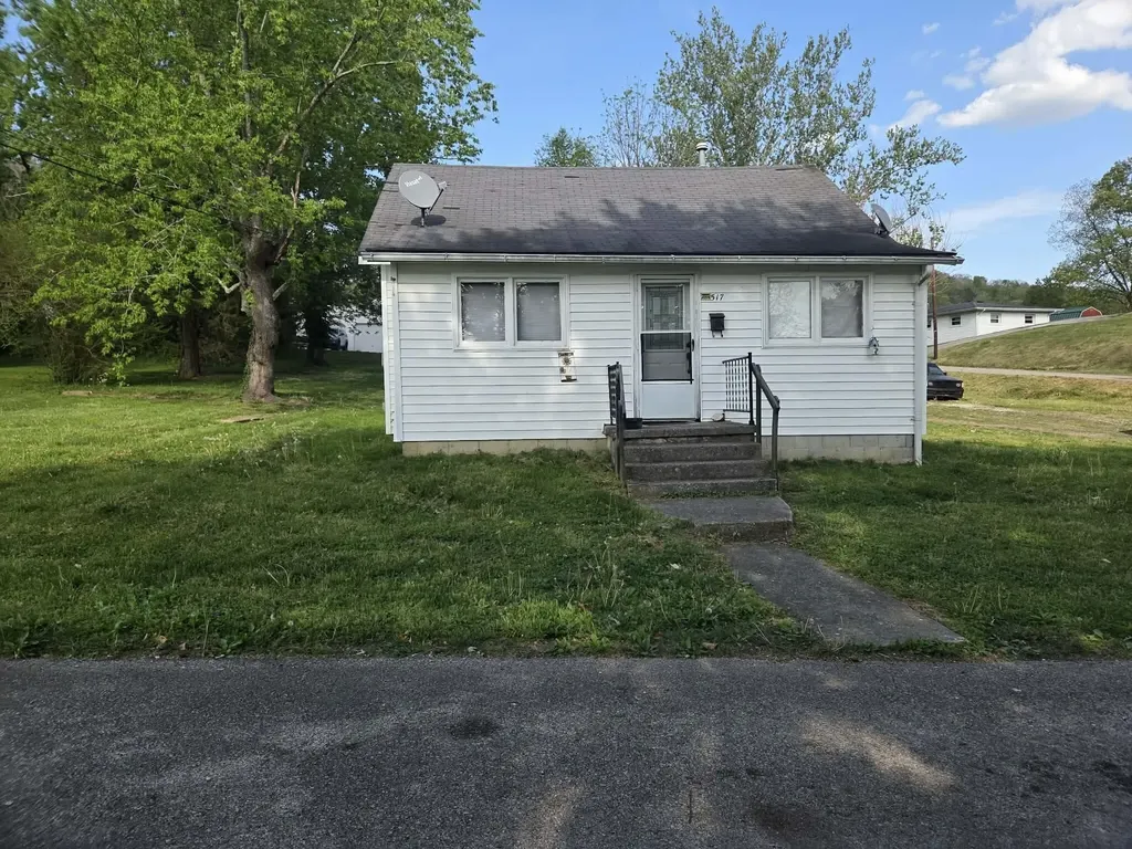 517 Cantrill Street Irvine KY 40336