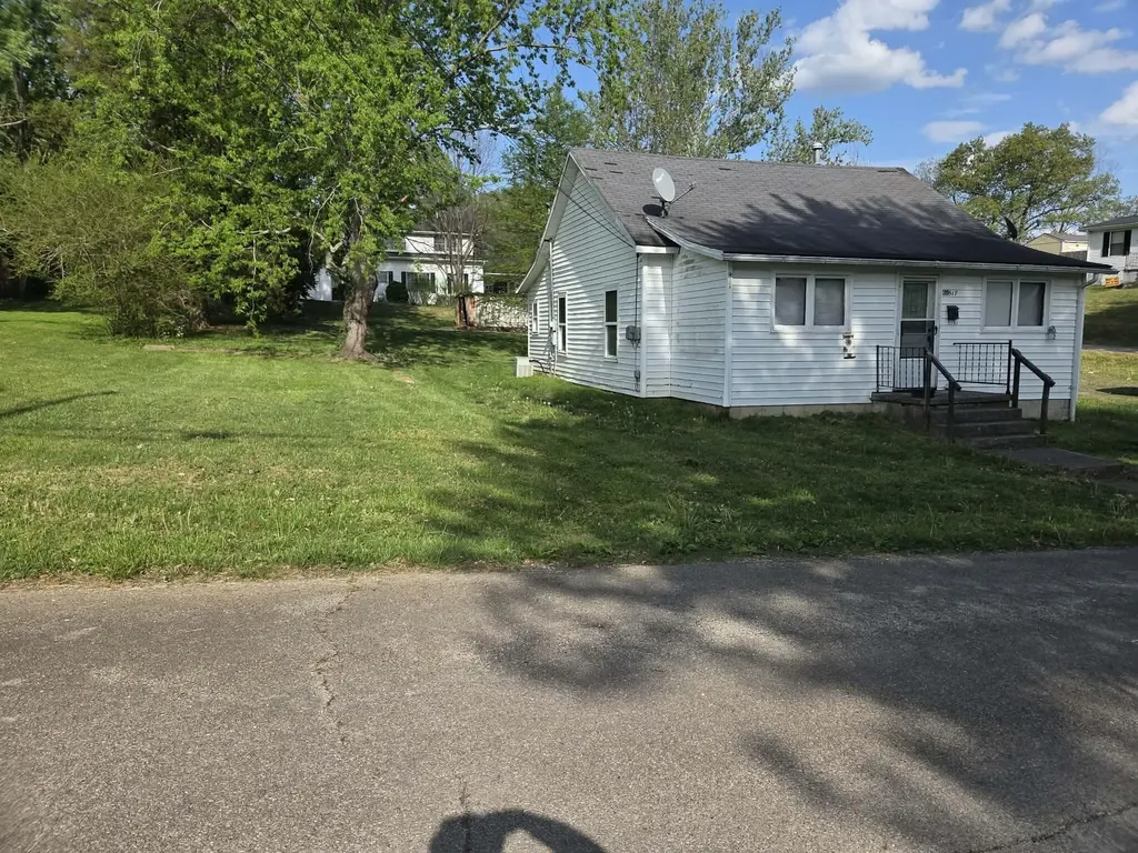 517 Cantrill Street Irvine KY 40336