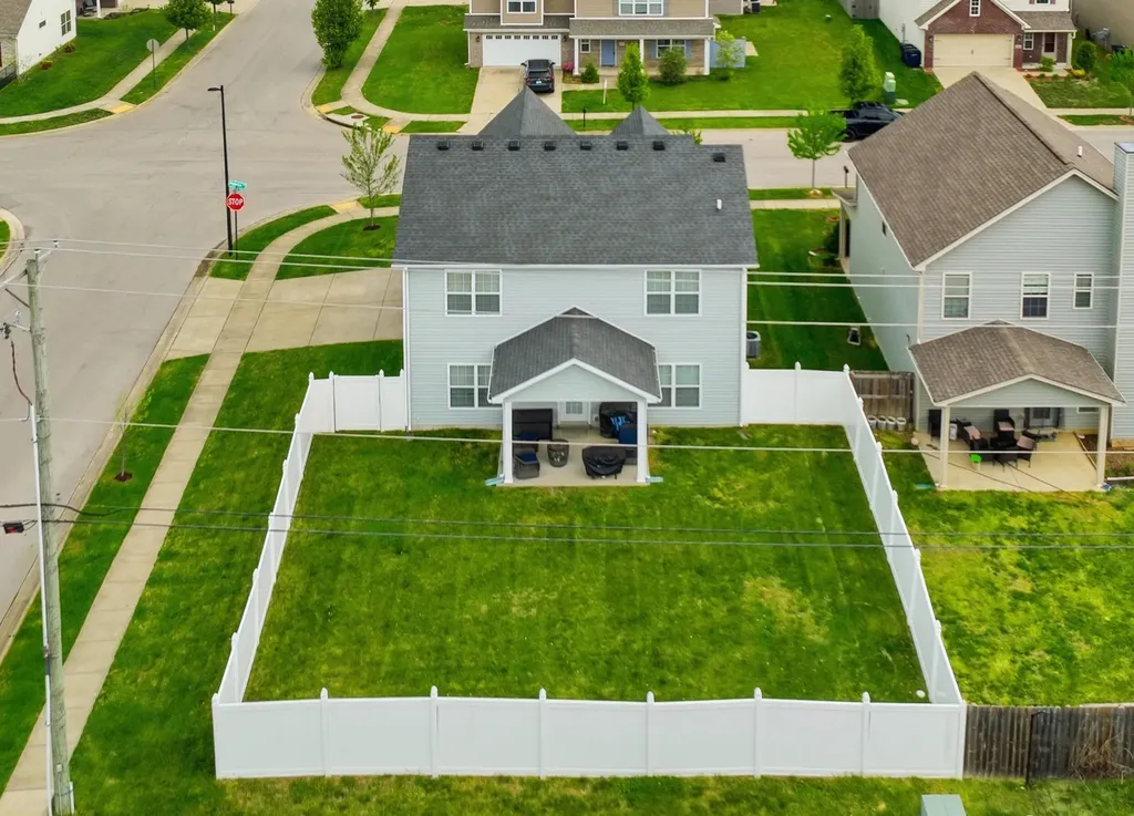 2664 Wigginton Point Lexington KY 40511