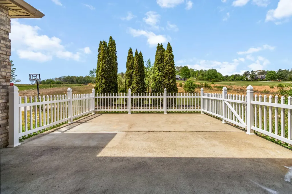 226 Helvetia Road London KY 40741