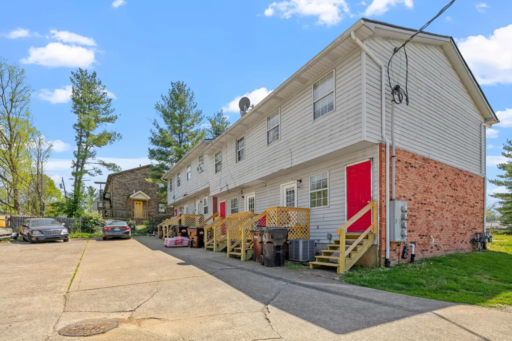 117-123 Bradford Drive Paris KY 40361