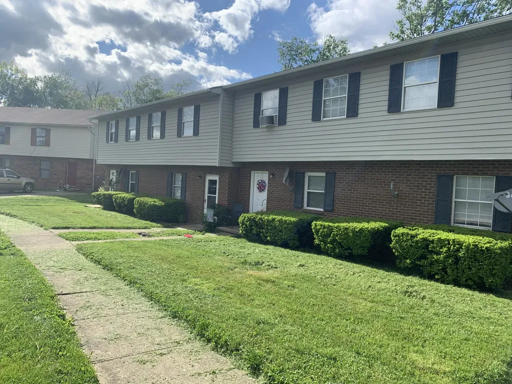 125-131 Bradford Drive Paris KY 40361
