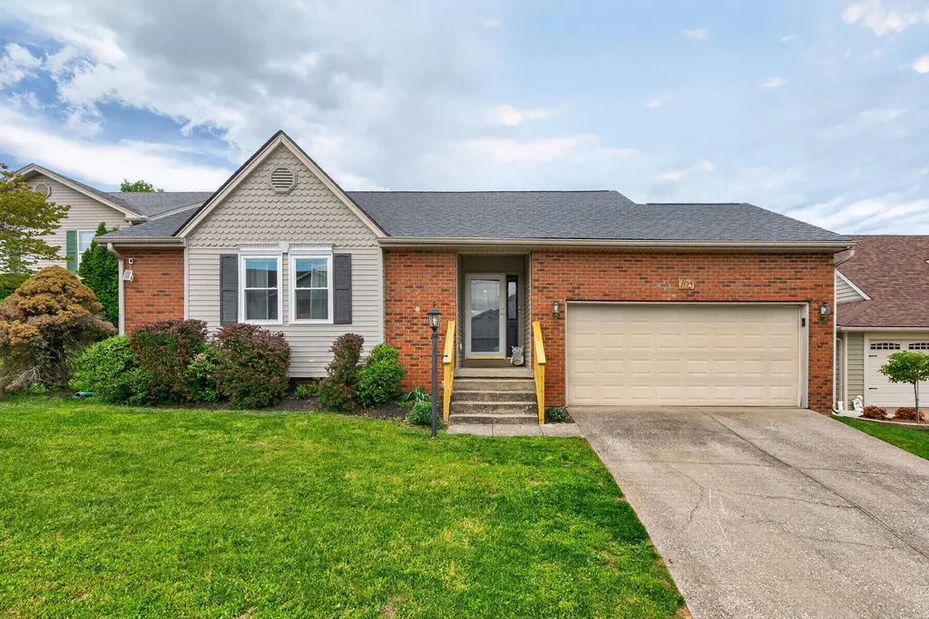 105 Pebble Beach Court Frankfort KY 40601