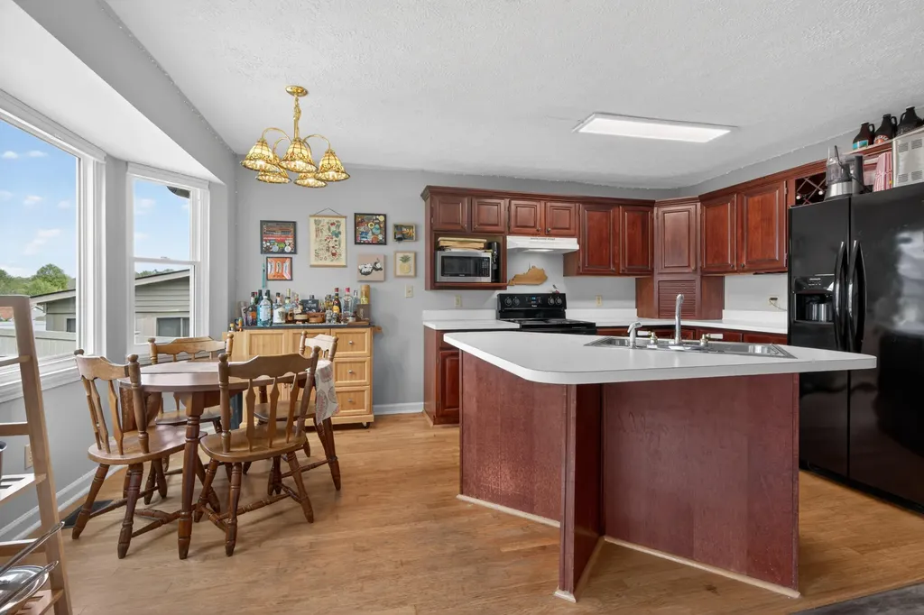 105 Pebble Beach Court Frankfort KY 40601