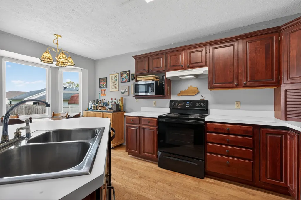 105 Pebble Beach Court Frankfort KY 40601