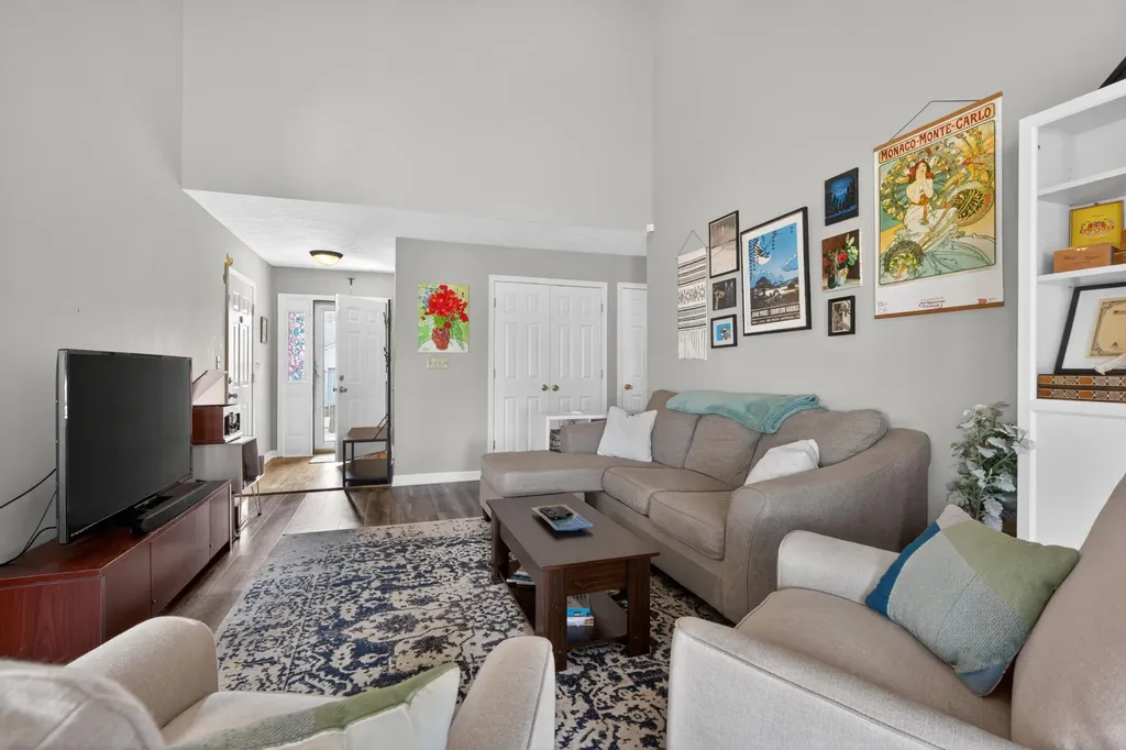105 Pebble Beach Court Frankfort KY 40601