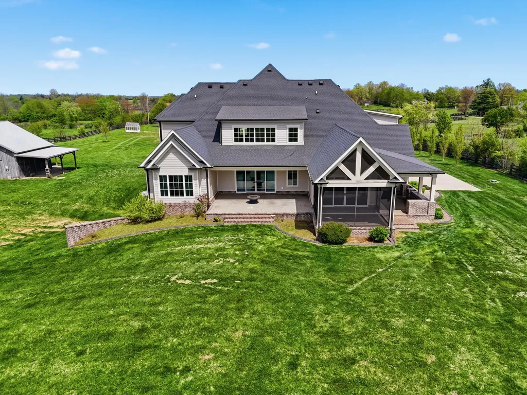 5142 Whites Lane Lexington KY 40515