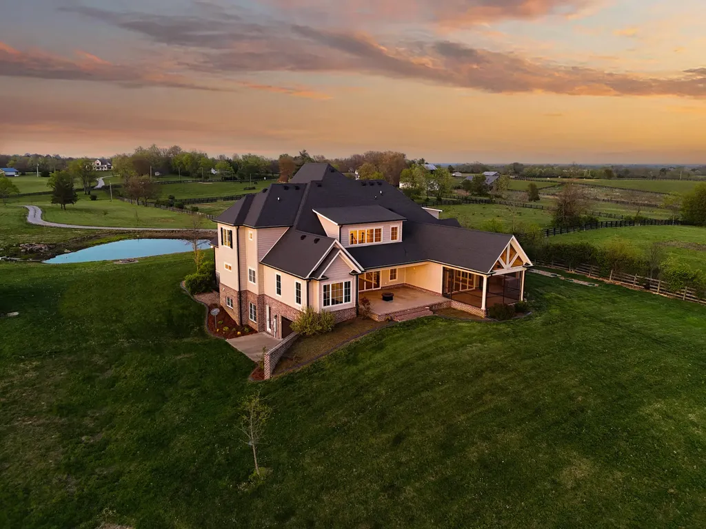 5142 Whites Lane Lexington KY 40515