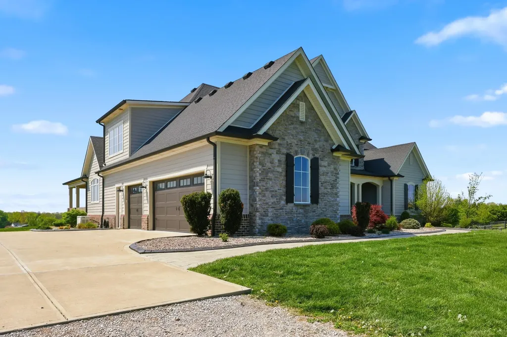 5142 Whites Lane Lexington KY 40515
